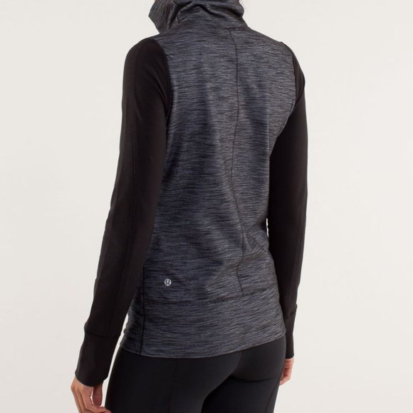 Lululemon Daily Yoga Jacket Reversible Slub Denim Polar Haze/Black Size 2 - Picture 12 of 14